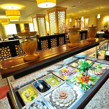Grand Tien Shan Hotel Almaty Restaurant billede