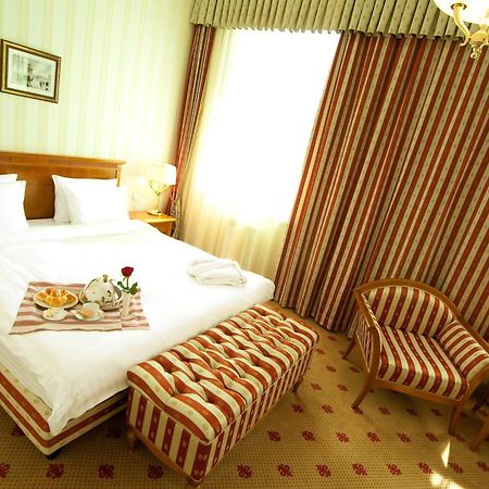 Grand Tien Shan Hotel Almaty Værelse billede