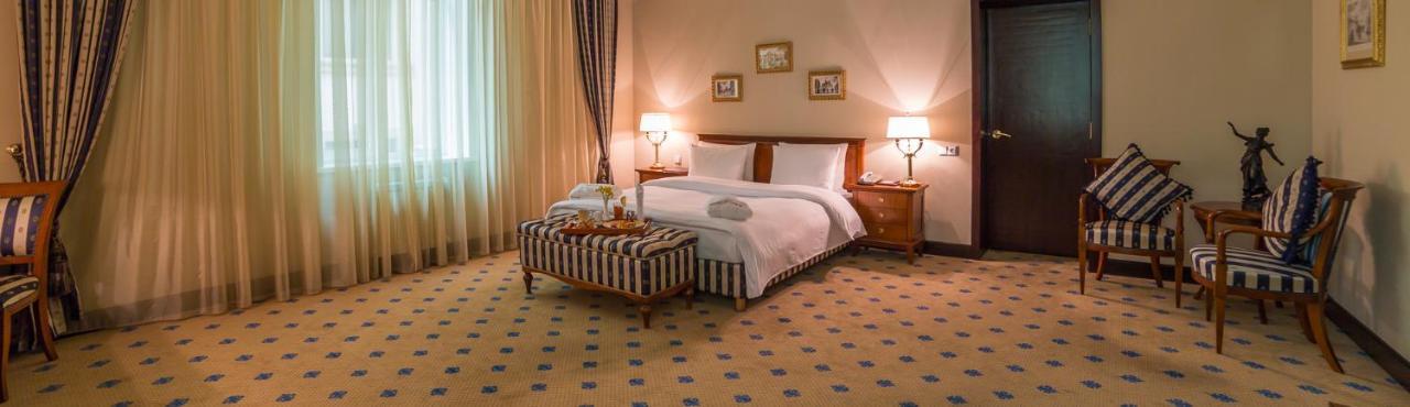 Grand Tien Shan Hotel Almaty Eksteriør billede