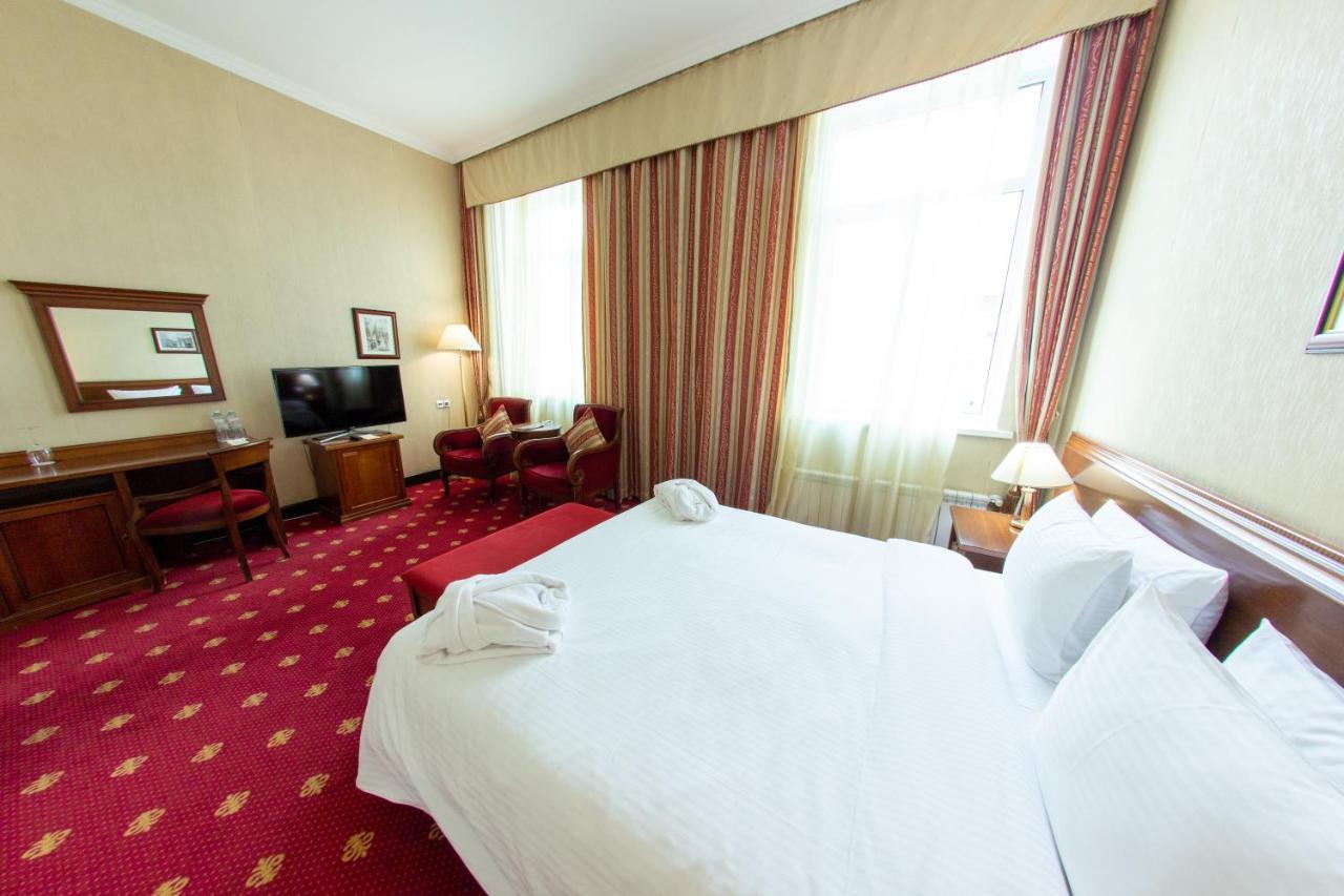 Grand Tien Shan Hotel Almaty Eksteriør billede