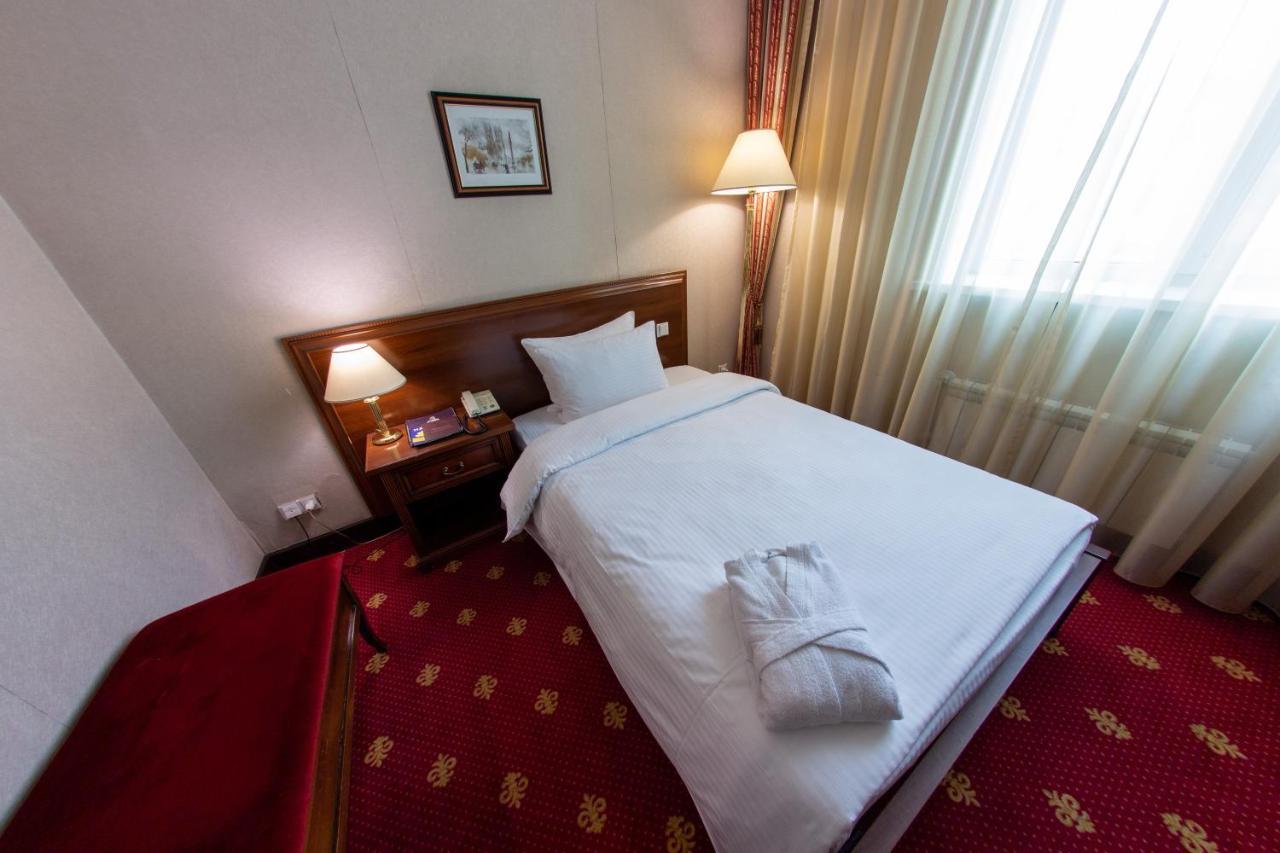 Grand Tien Shan Hotel Almaty Eksteriør billede