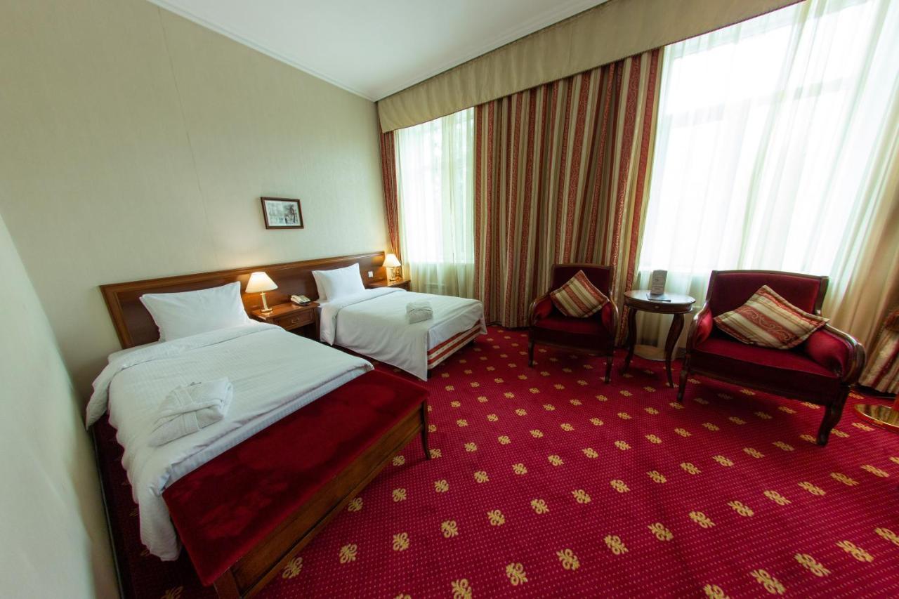 Grand Tien Shan Hotel Almaty Eksteriør billede