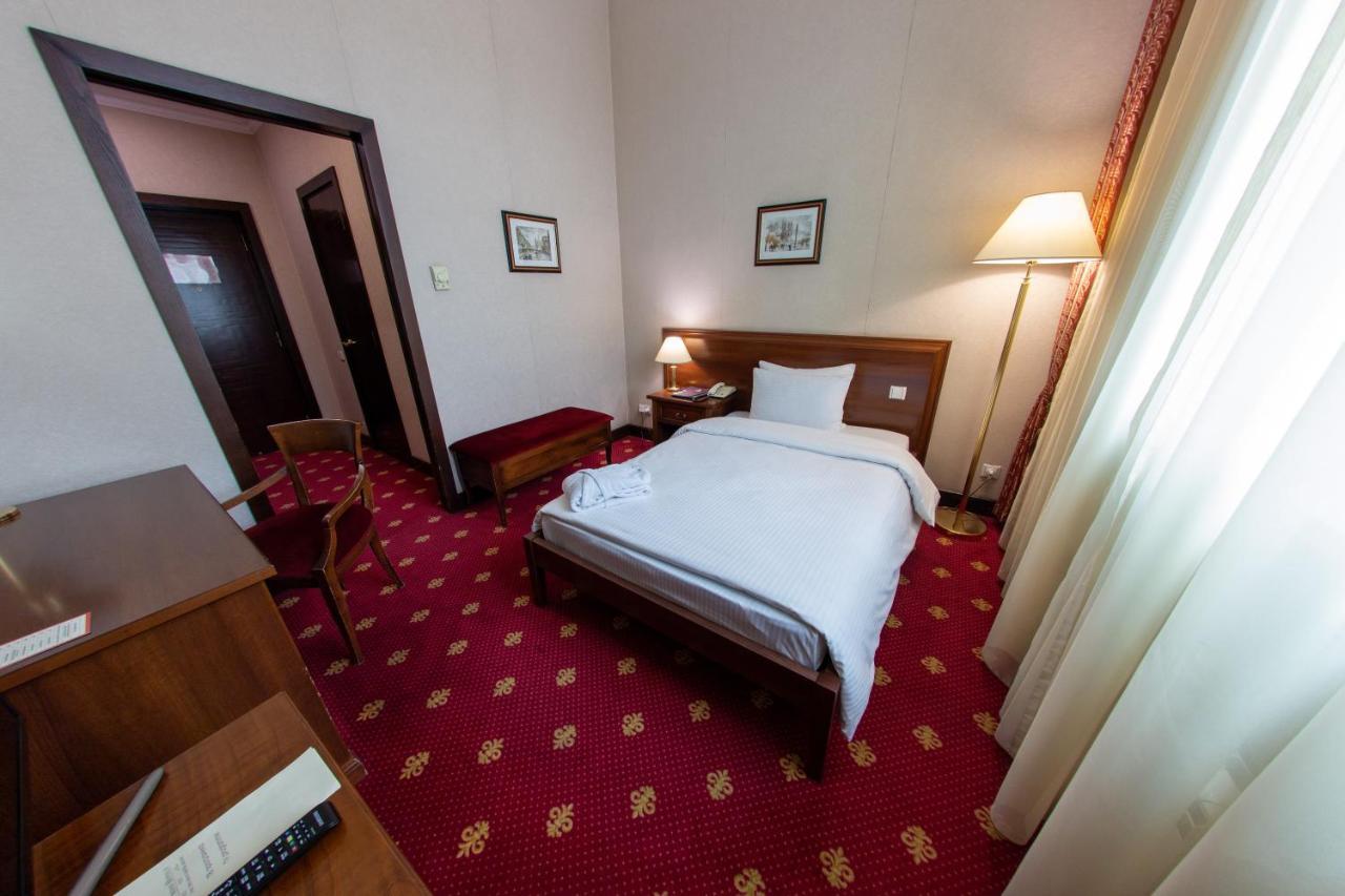 Grand Tien Shan Hotel Almaty Eksteriør billede