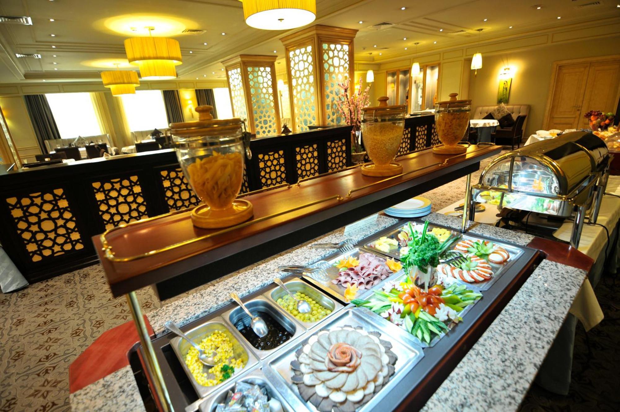 Grand Tien Shan Hotel Almaty Restaurant billede
