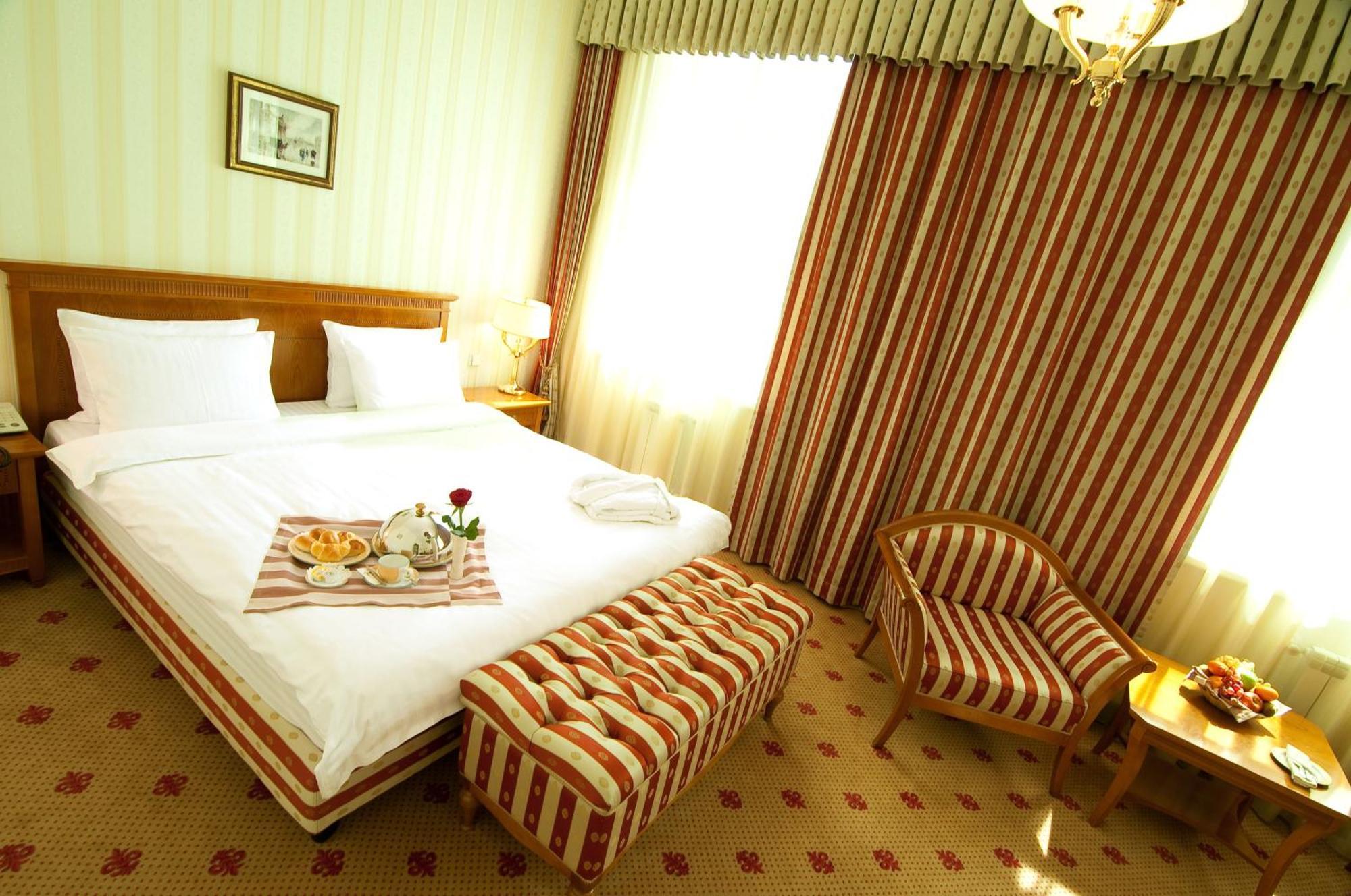 Grand Tien Shan Hotel Almaty Værelse billede
